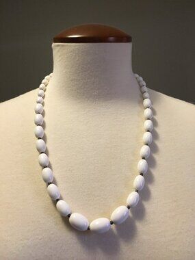 Vintage 60s MCM White Oblong Resin Necklace 24" Seamless Mod Space Age